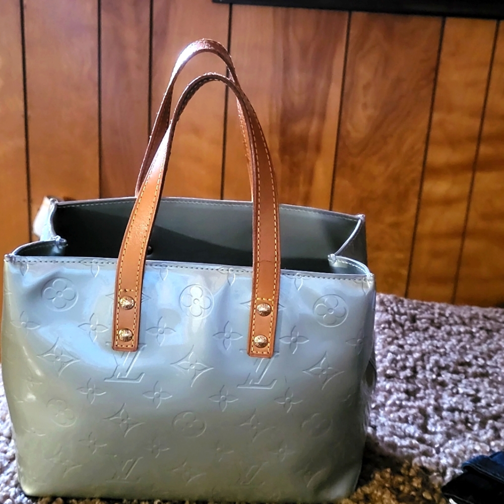 Louis Vuitton Authenic Reade PM tote bag